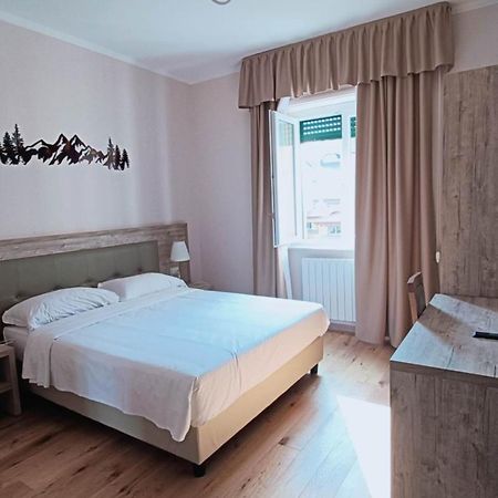 Guesthouse Central Station Group - Via Ponte Seveso 18 Мілан Екстер'єр фото