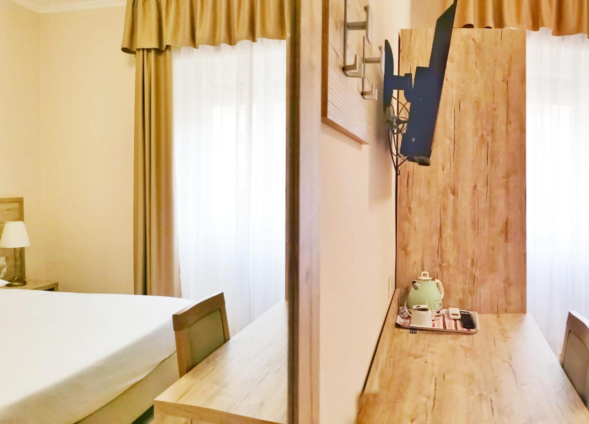 Guesthouse Central Station Group - Via Ponte Seveso 18 Мілан Екстер'єр фото